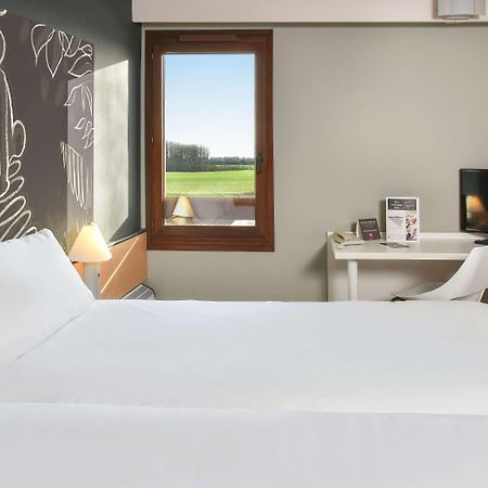 Hotel Ibis Charleroi Airport Brussels South Fleurus Esterno foto
