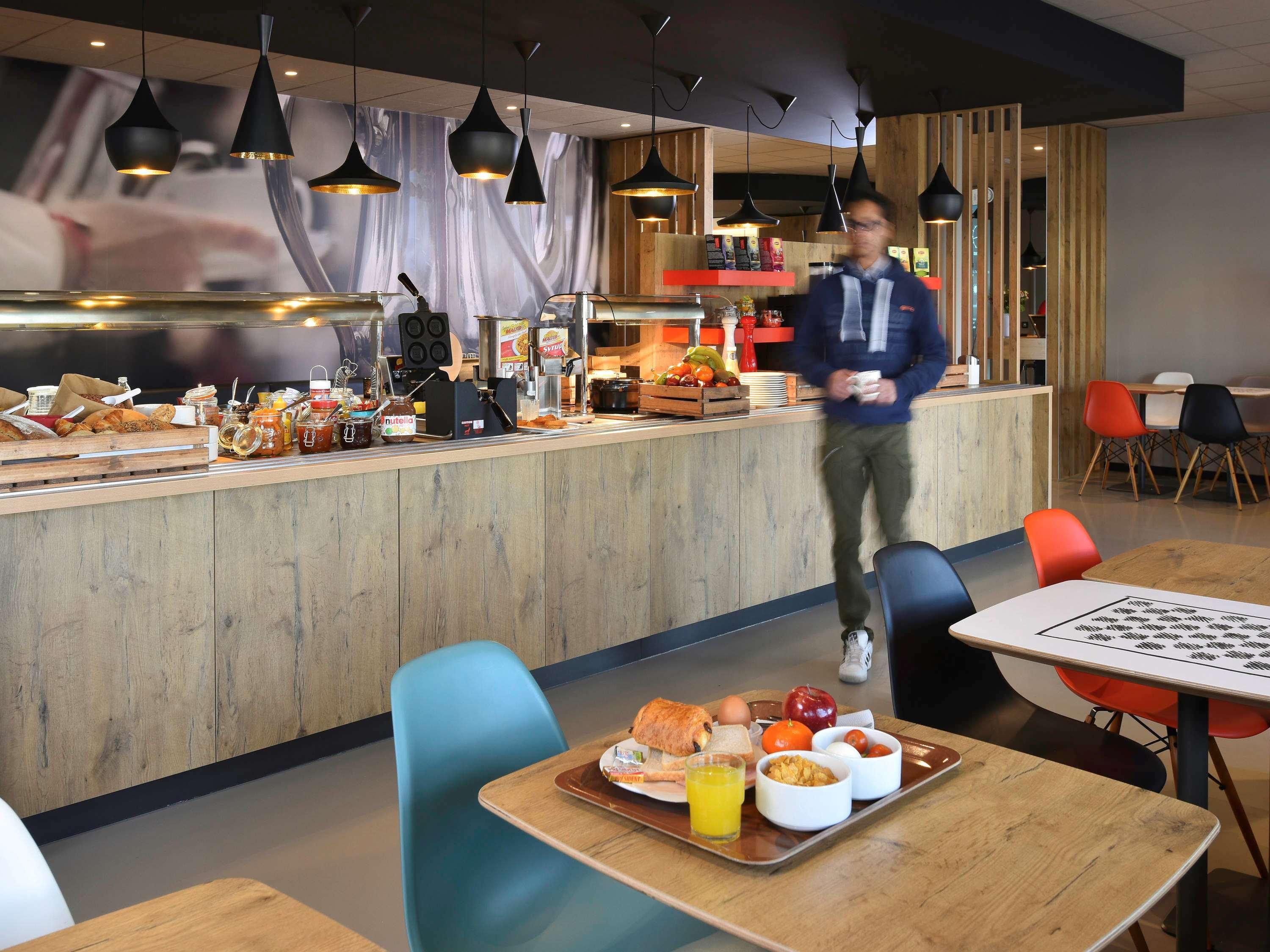 Hotel Ibis Charleroi Airport Brussels South Fleurus Esterno foto