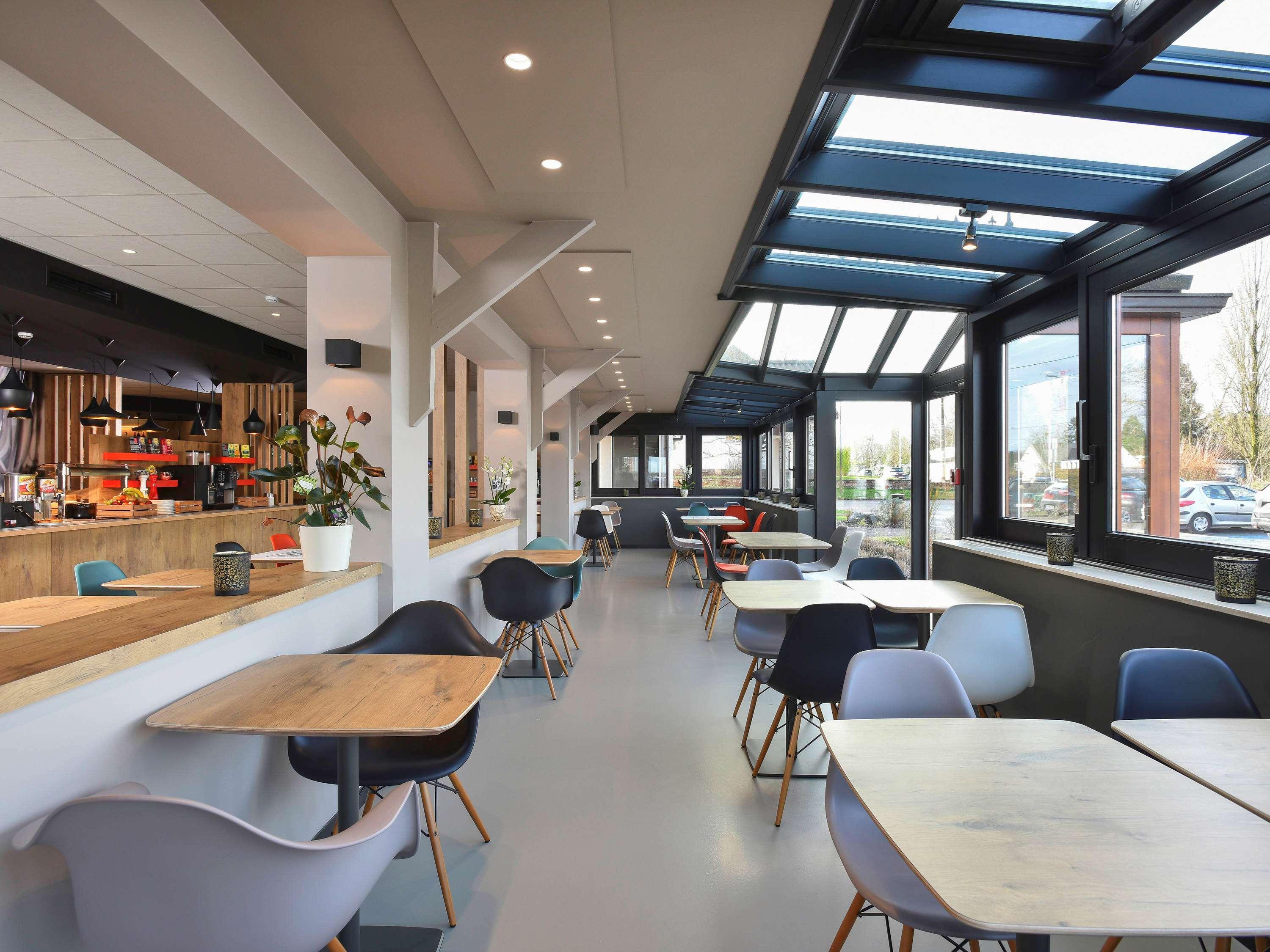 Hotel Ibis Charleroi Airport Brussels South Fleurus Esterno foto