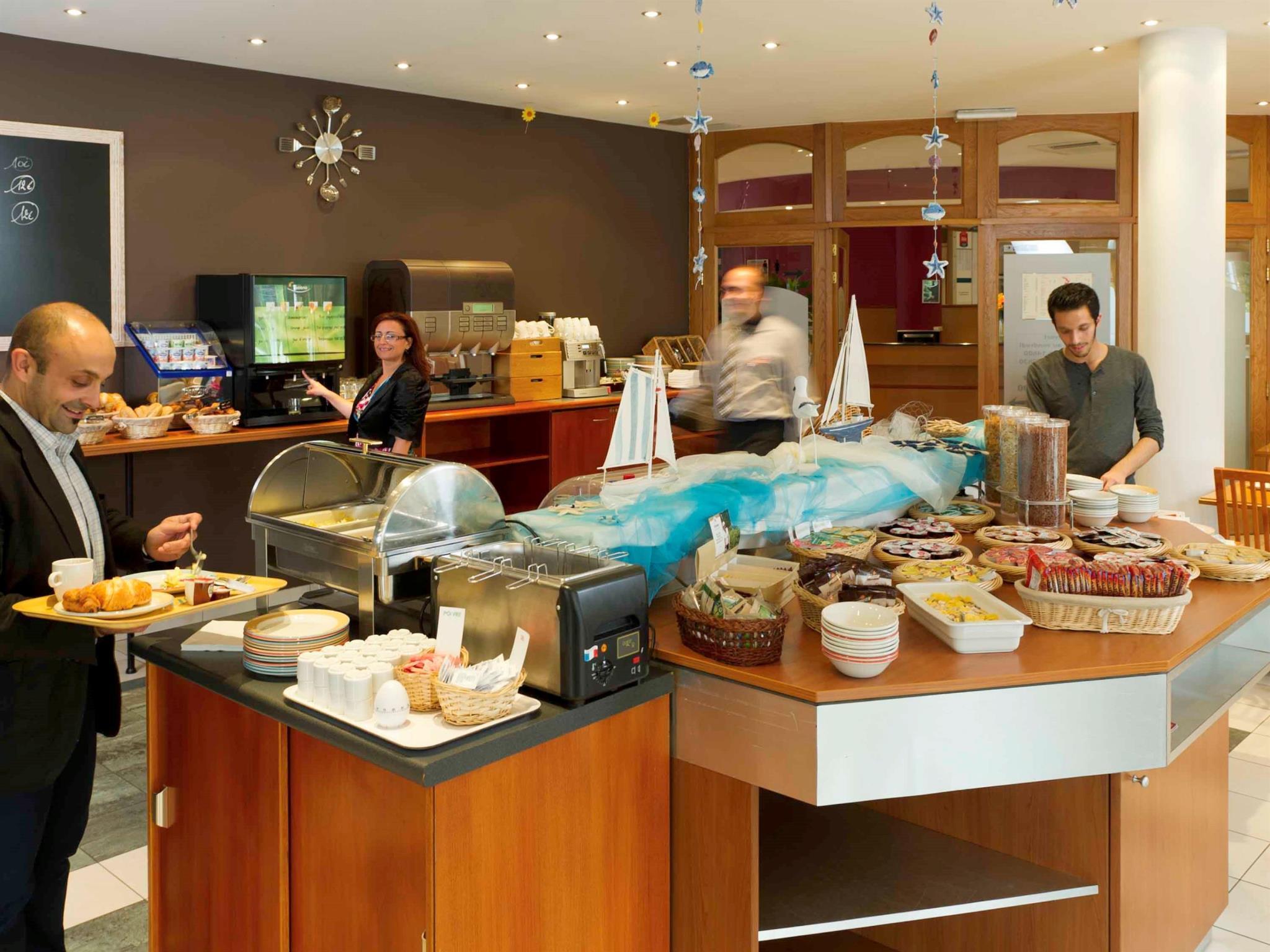 Hotel Ibis Charleroi Airport Brussels South Fleurus Esterno foto