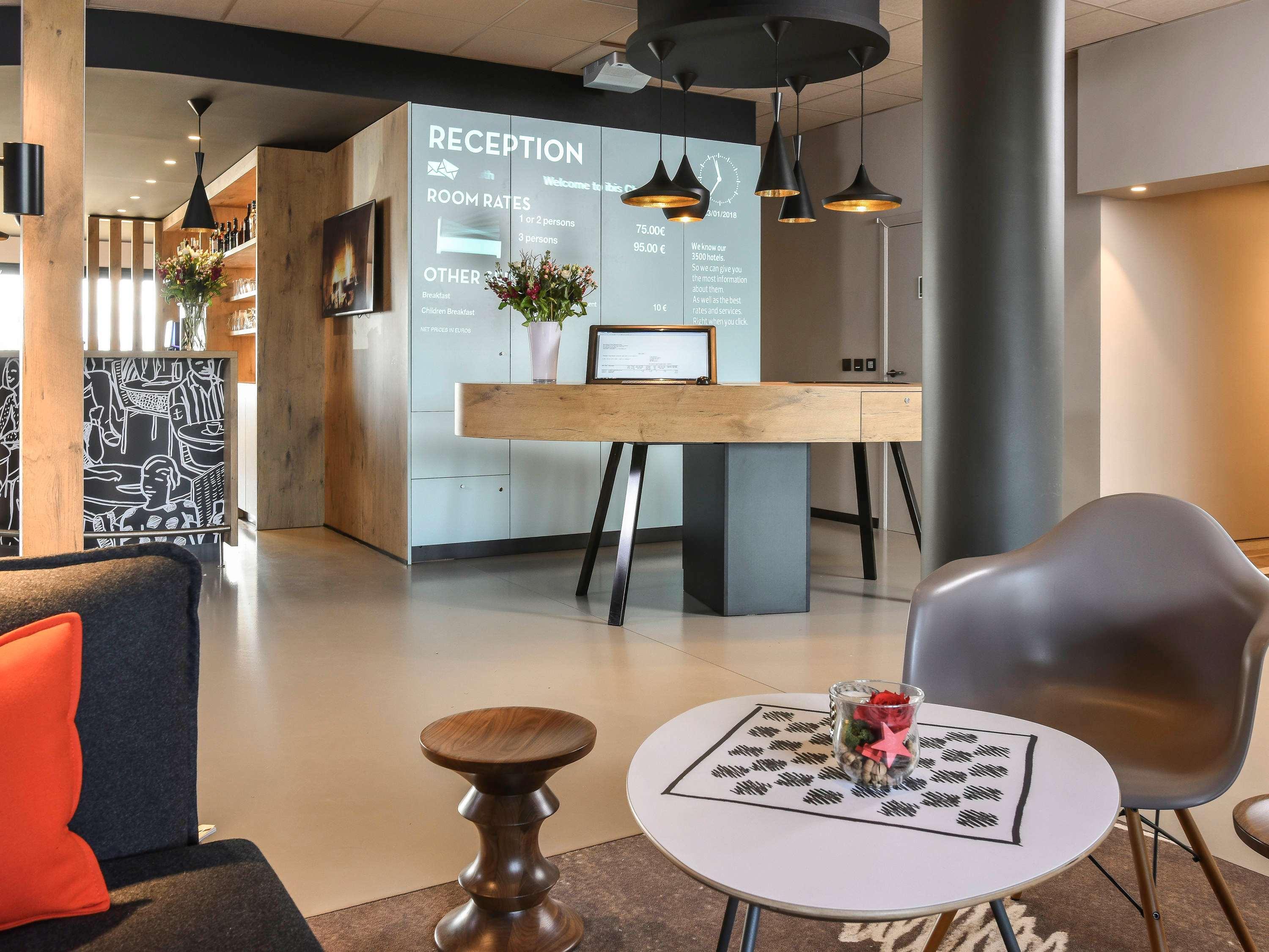 Hotel Ibis Charleroi Airport Brussels South Fleurus Esterno foto