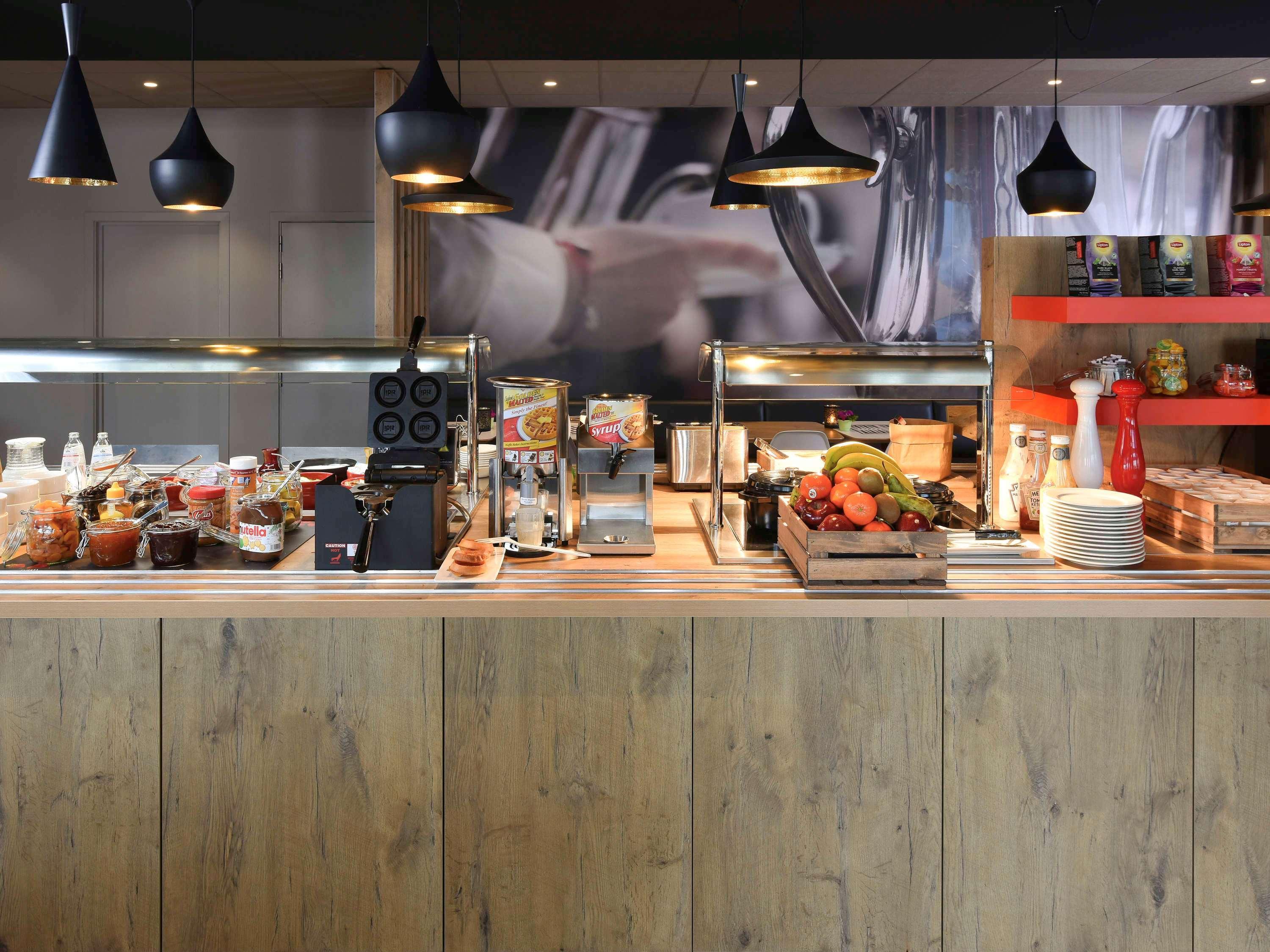 Hotel Ibis Charleroi Airport Brussels South Fleurus Esterno foto