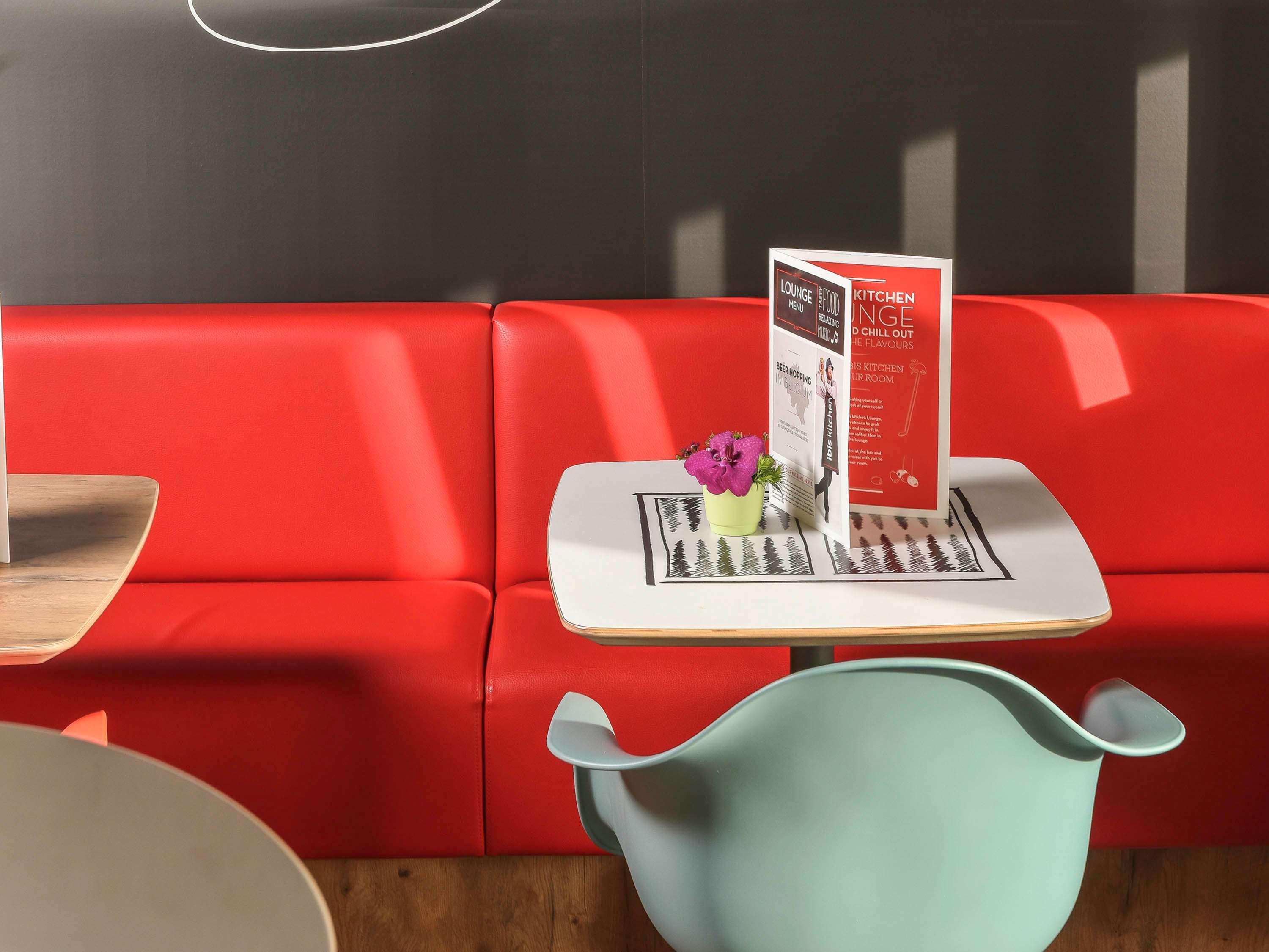 Hotel Ibis Charleroi Airport Brussels South Fleurus Esterno foto
