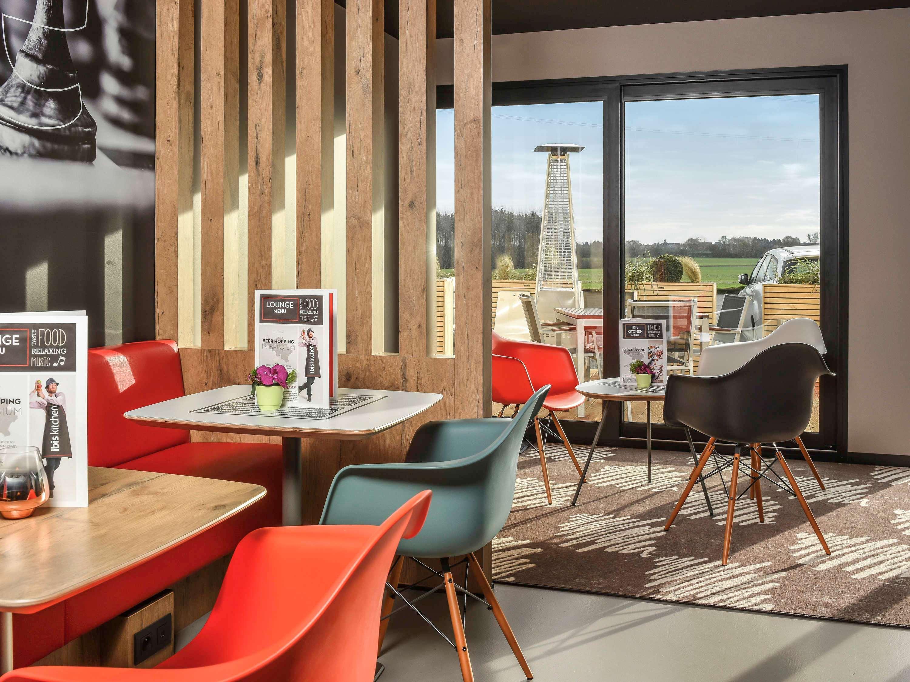 Hotel Ibis Charleroi Airport Brussels South Fleurus Esterno foto