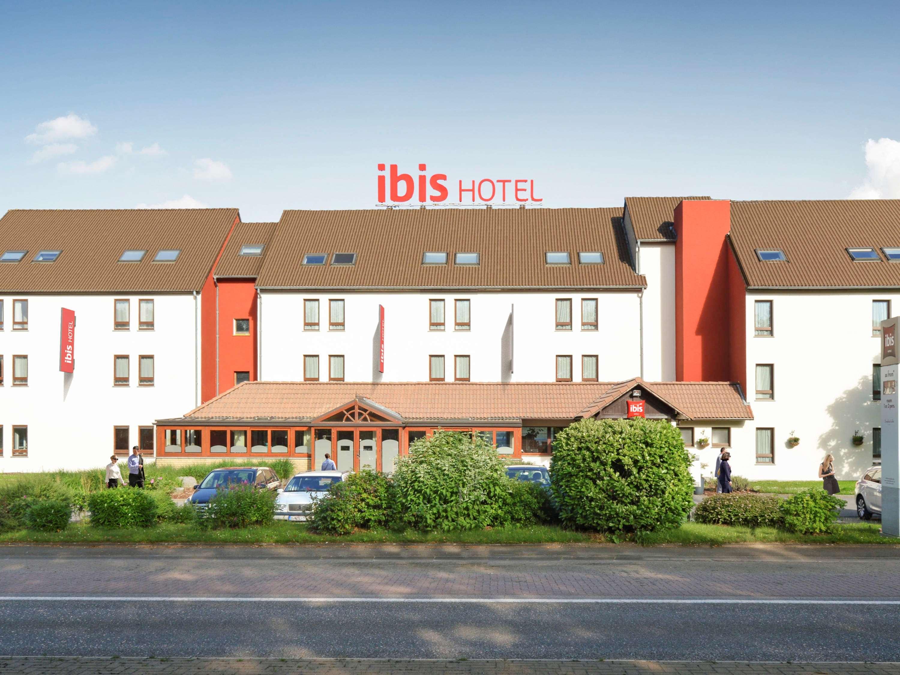 Hotel Ibis Charleroi Airport Brussels South Fleurus Esterno foto