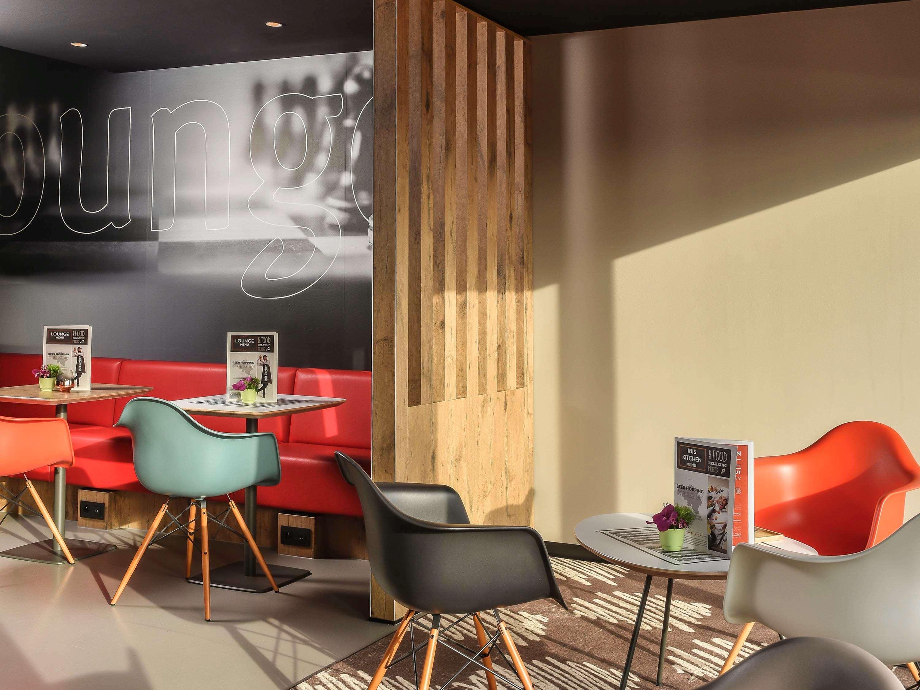 Hotel Ibis Charleroi Airport Brussels South Fleurus Esterno foto