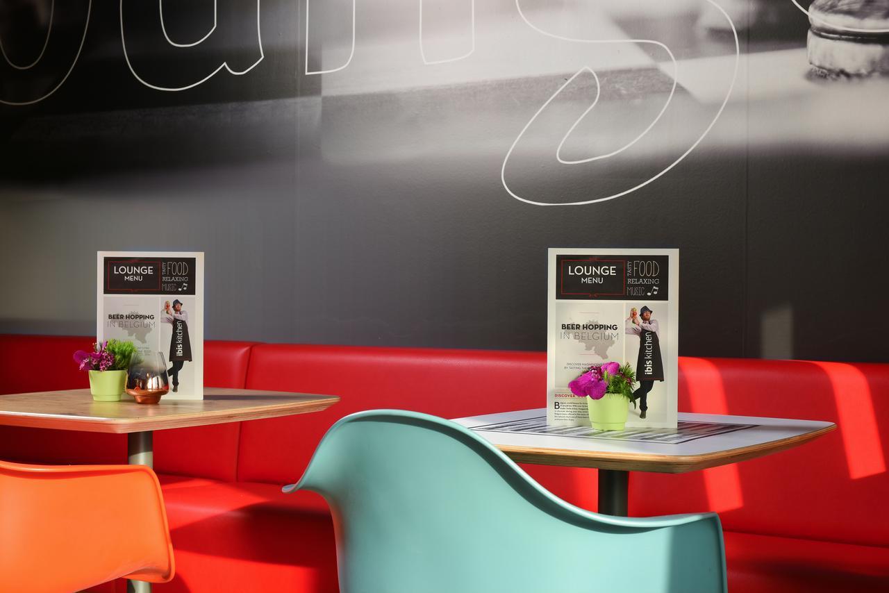Hotel Ibis Charleroi Airport Brussels South Fleurus Esterno foto