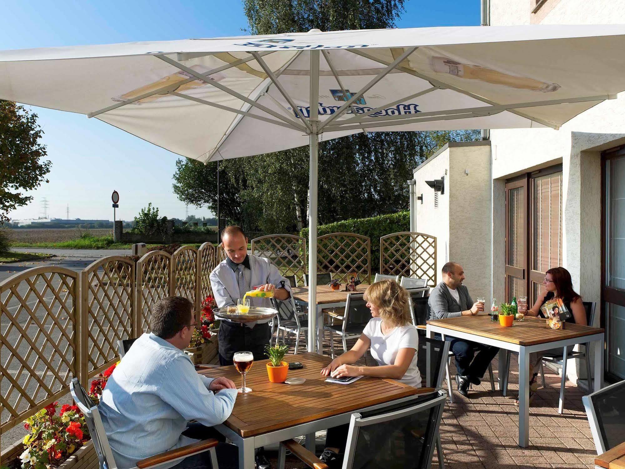 Hotel Ibis Charleroi Airport Brussels South Fleurus Esterno foto